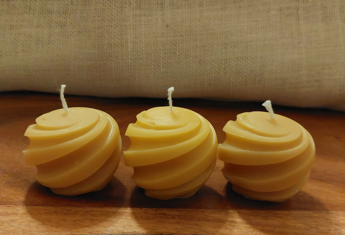Round spiral candle